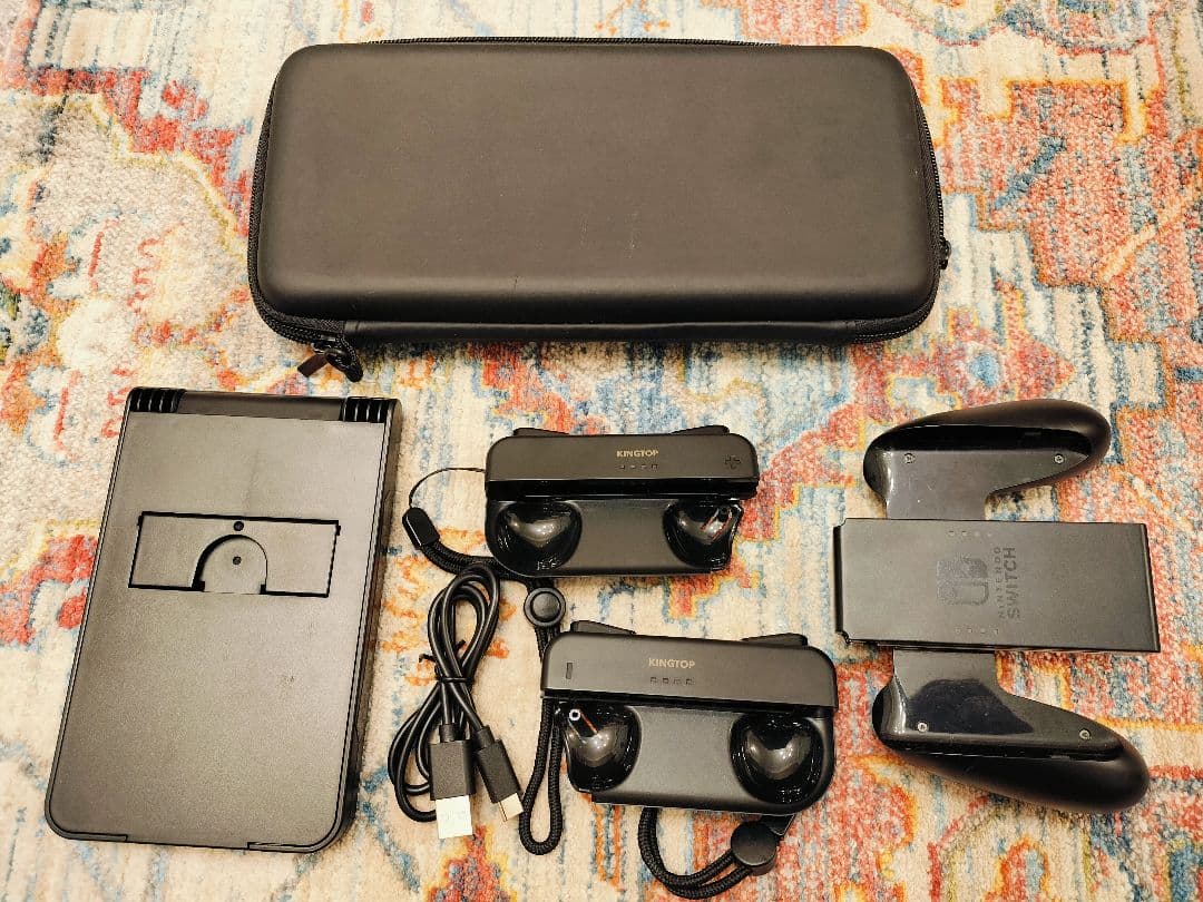 【美品】Nintendo Switch グレー 本体　収納ケース付き