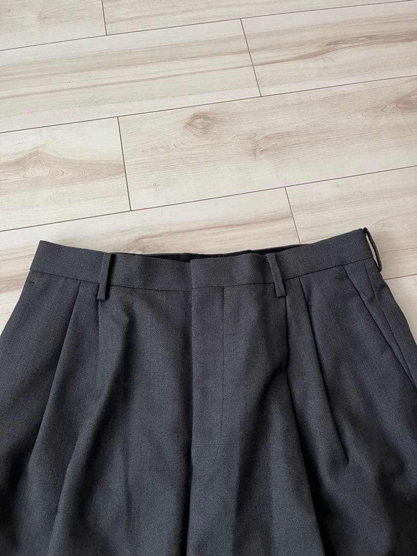 パンツ AULAREE 21AW BLUEFACED WOOL SLACKS