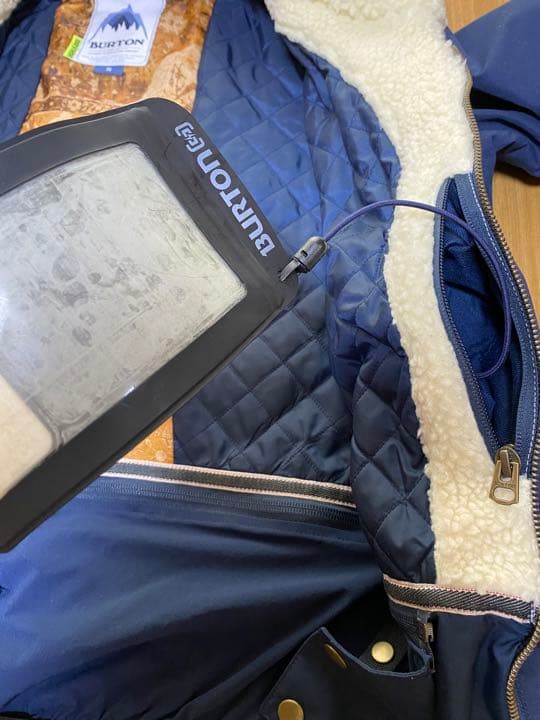 Burton スノボーウエア