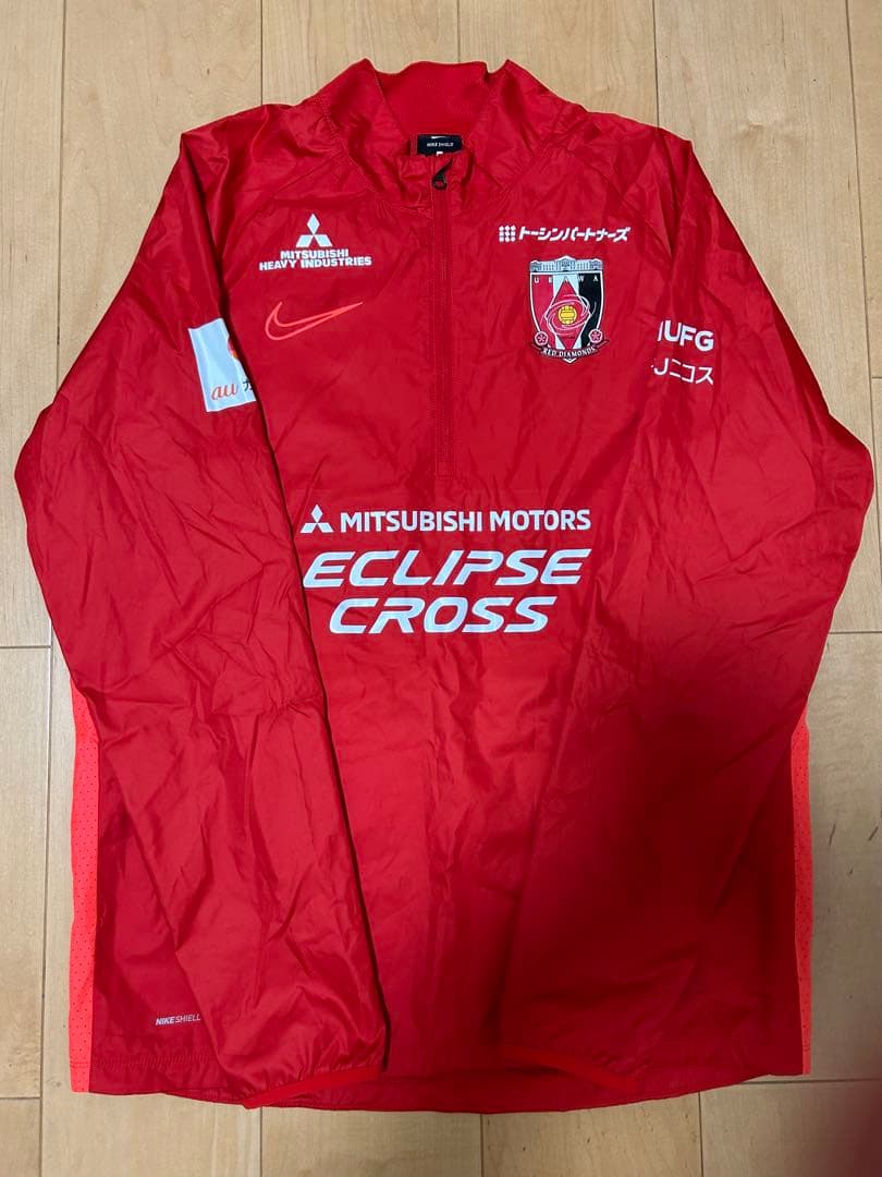 浦和レッズ支給品ウェア　ピステ