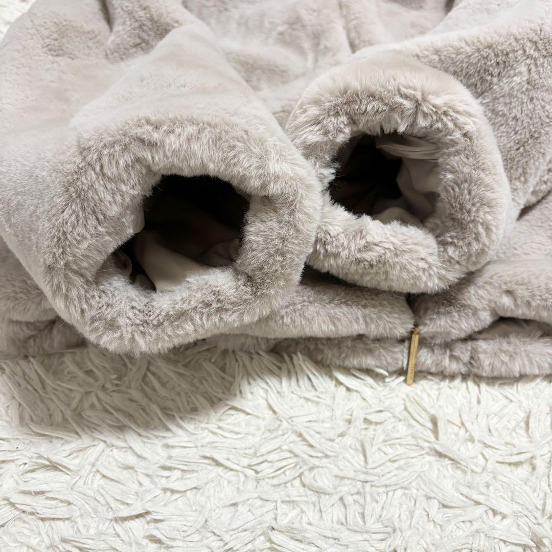 24年モデル✨未使用級 TATRAS YUMOLAボアブルゾン グレー 01