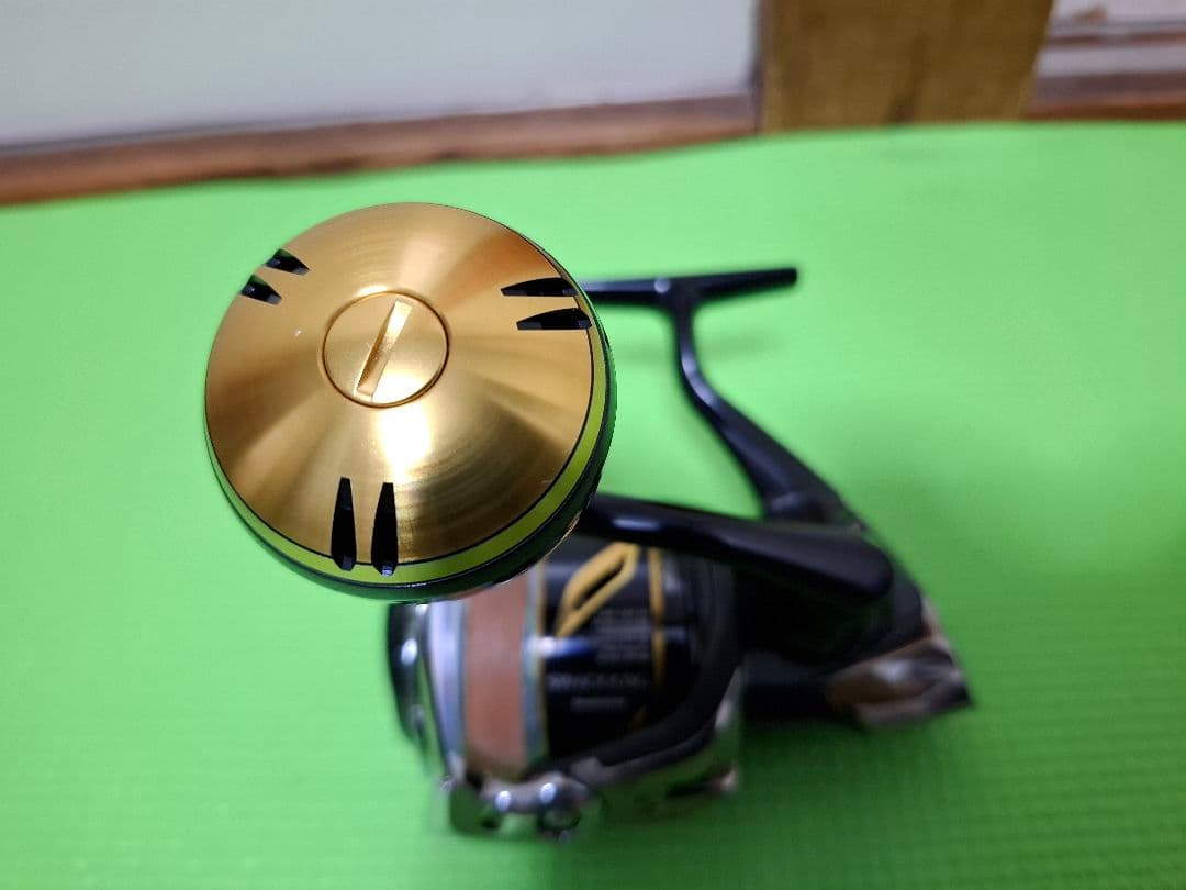 シマノ　20ステラ　SW6000HG スピニングリール