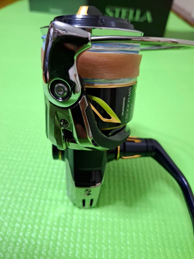 シマノ　20ステラ　SW6000HG スピニングリール