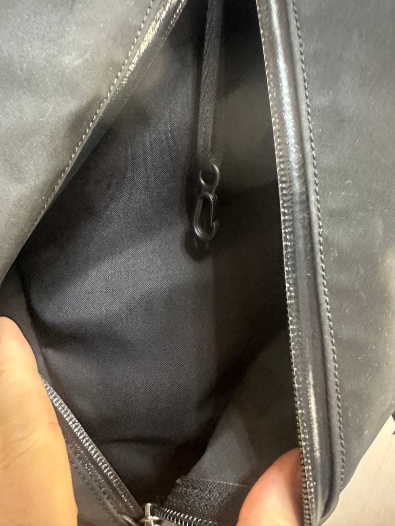 三角定規先輩様 Arc'teryx arro16 ブラックバックパック