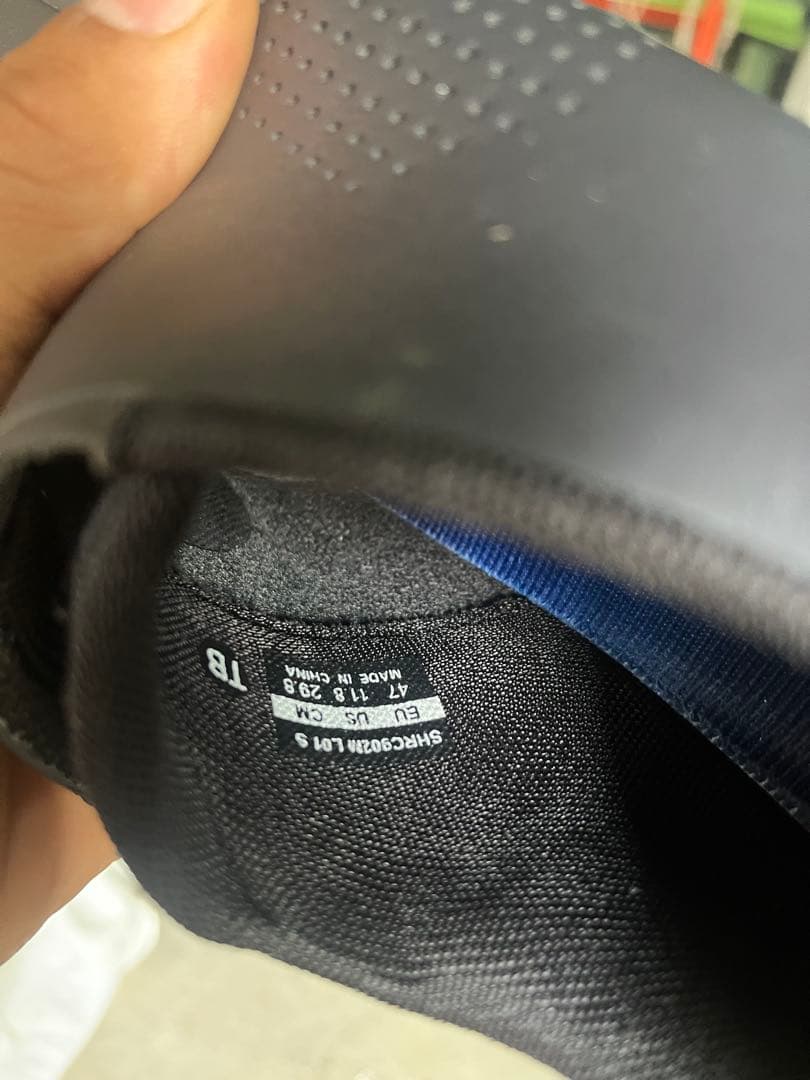 Shimano RC902ブラック シューズ ダイヤル式 クリートカバー付き。