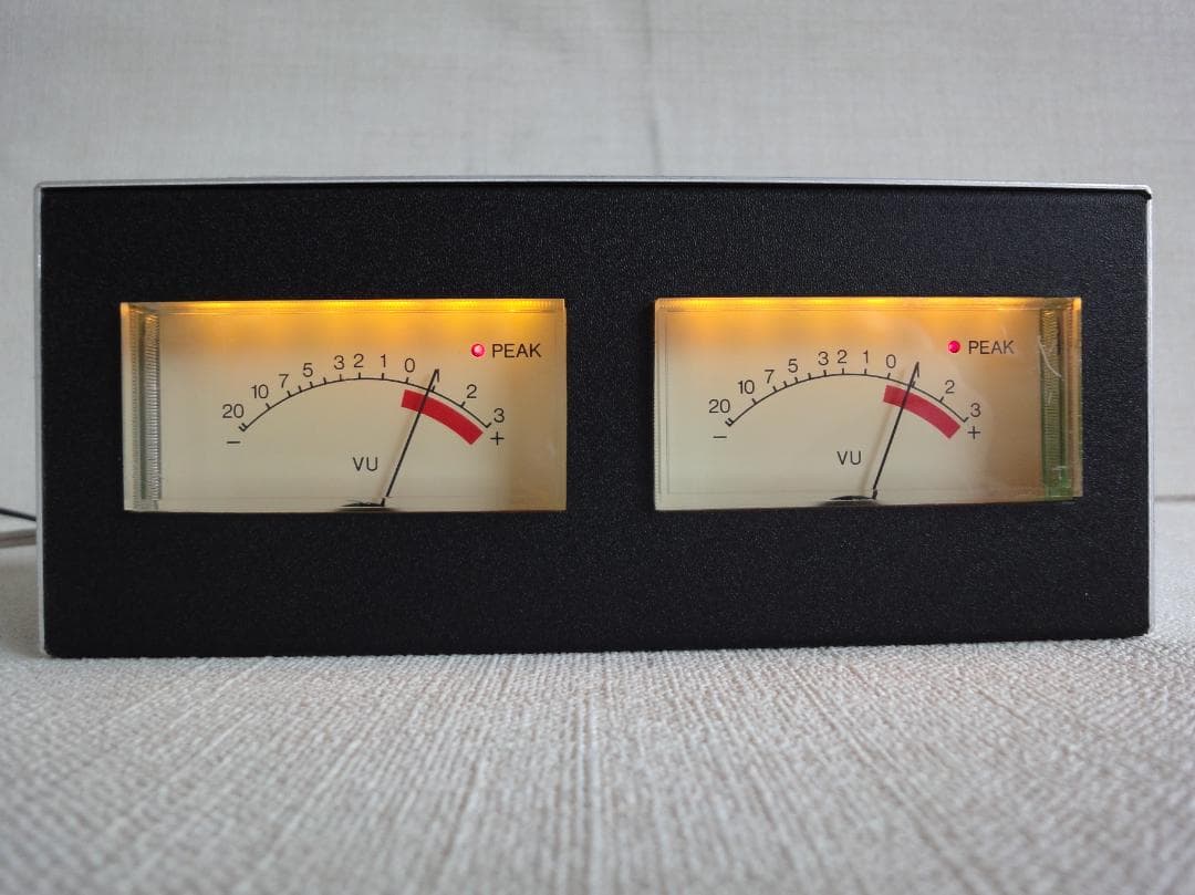 自作ステレオVUメーター218号機（YAMAHA大型ワイド・ピーク付）