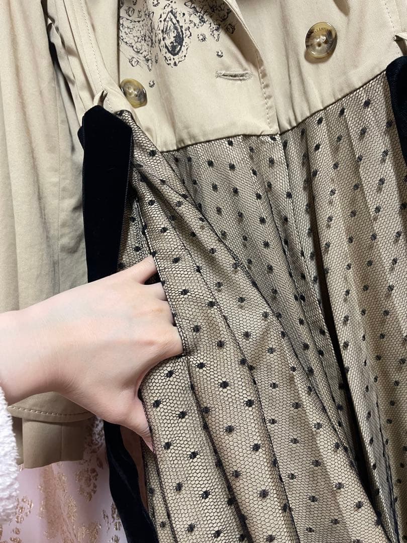 ヴァレンティノ　トレンチコート　ドット柄