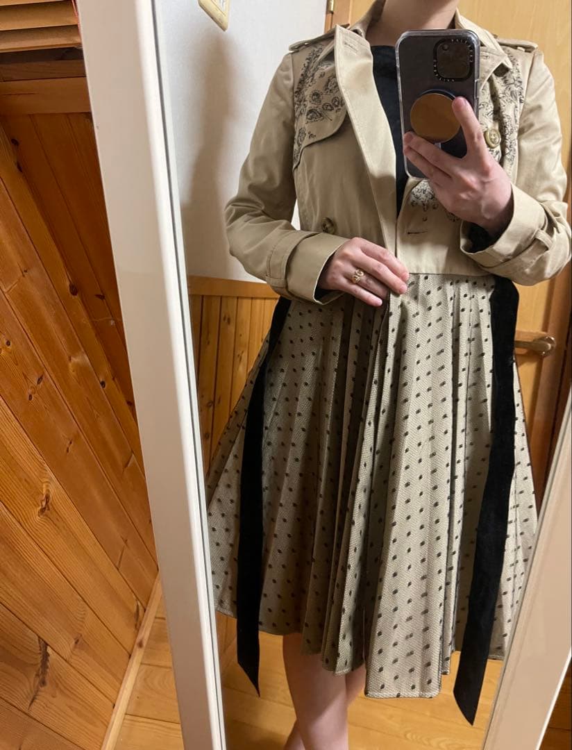 ヴァレンティノ　トレンチコート　ドット柄