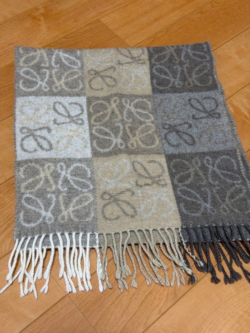 LOEWEロエベ　チェッカーボードスカーフ　マフラー　アナグラム　ウールカシミヤ