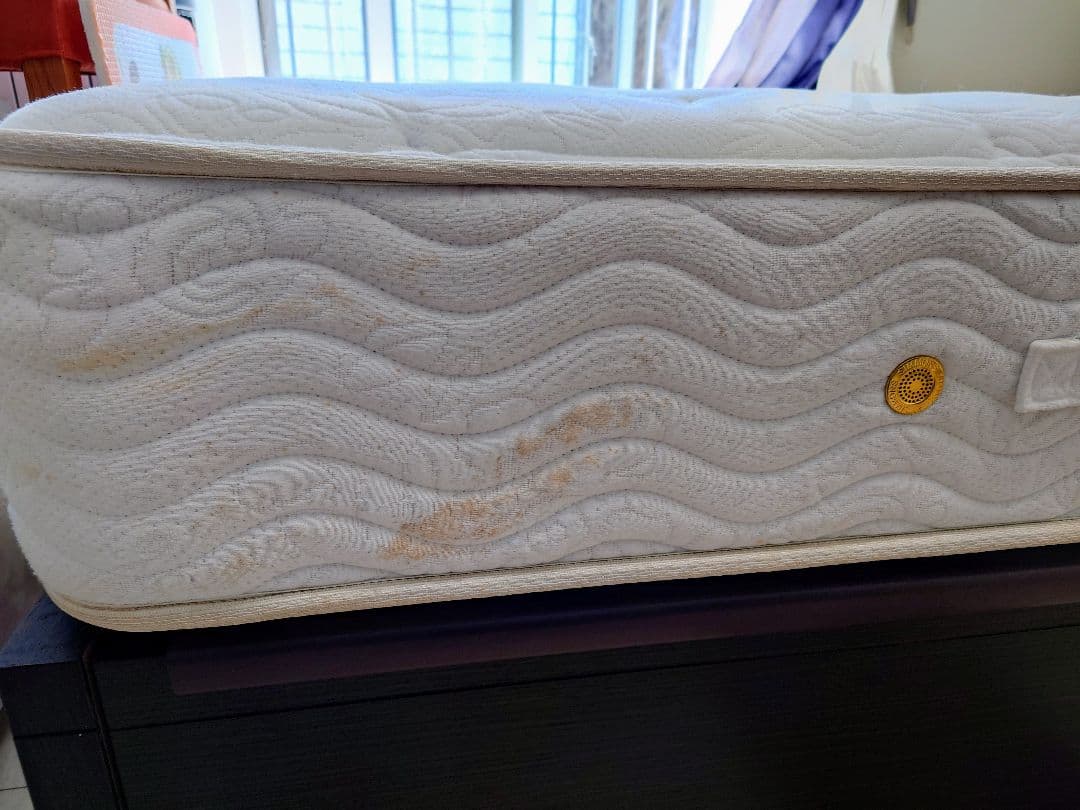 シモンズ ニューフィット プレミアム クイーン 6.5インチ 出品は5/16まで