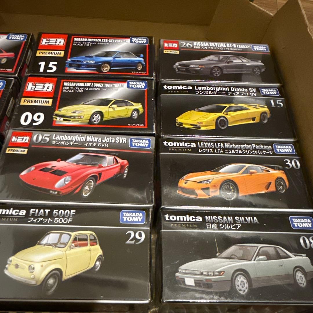 く*こ様 最低価格スタート〜　トミカプレミアム廃盤・絶版12台おまとめ売り　シュ