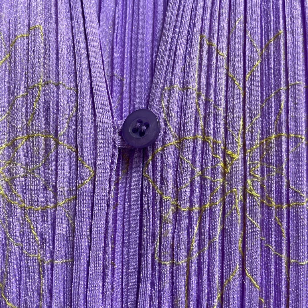 プリーツプリーズ イッセイミヤケ 半袖カットソー トップス 花柄刺繍 総柄 3