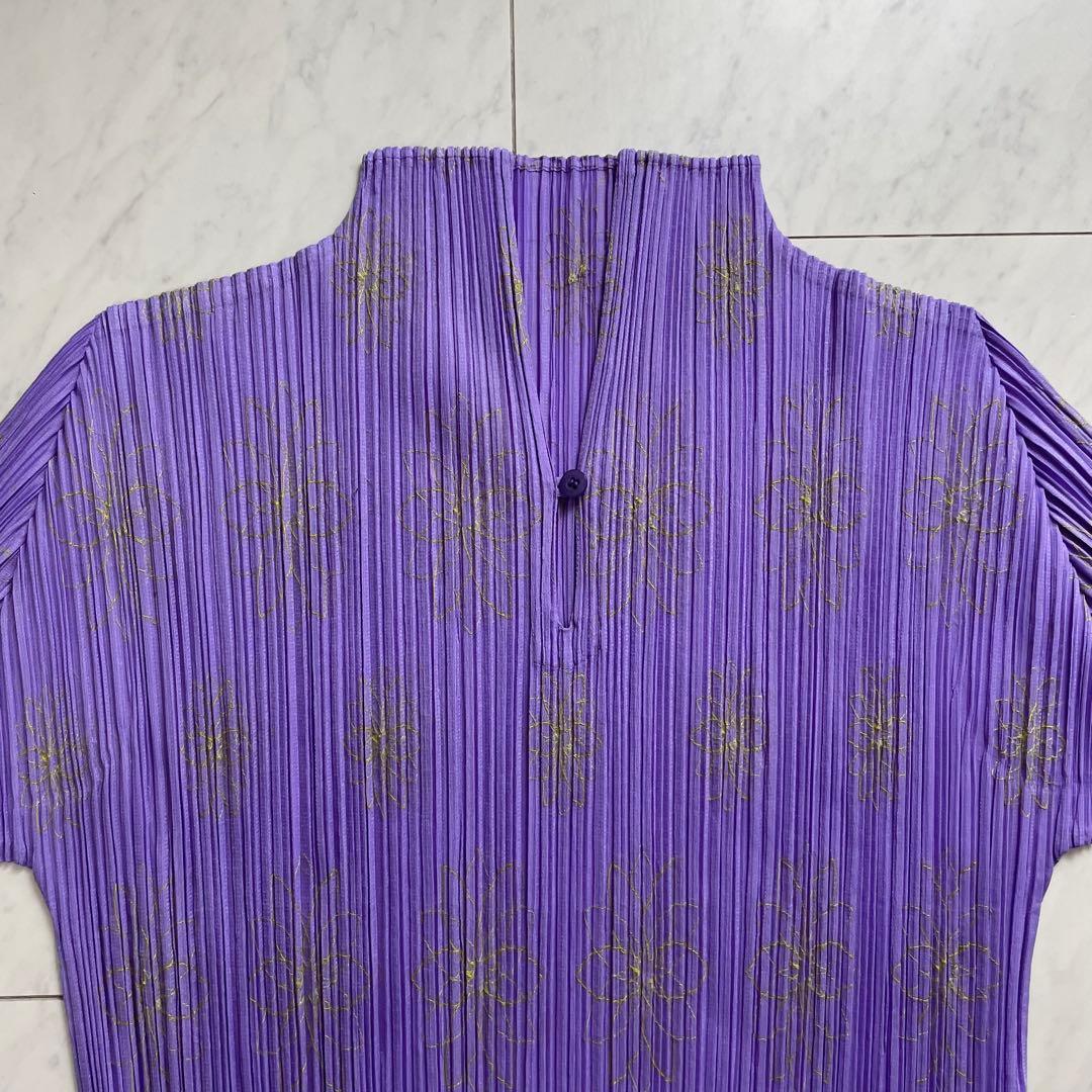 プリーツプリーズ イッセイミヤケ 半袖カットソー トップス 花柄刺繍 総柄 3