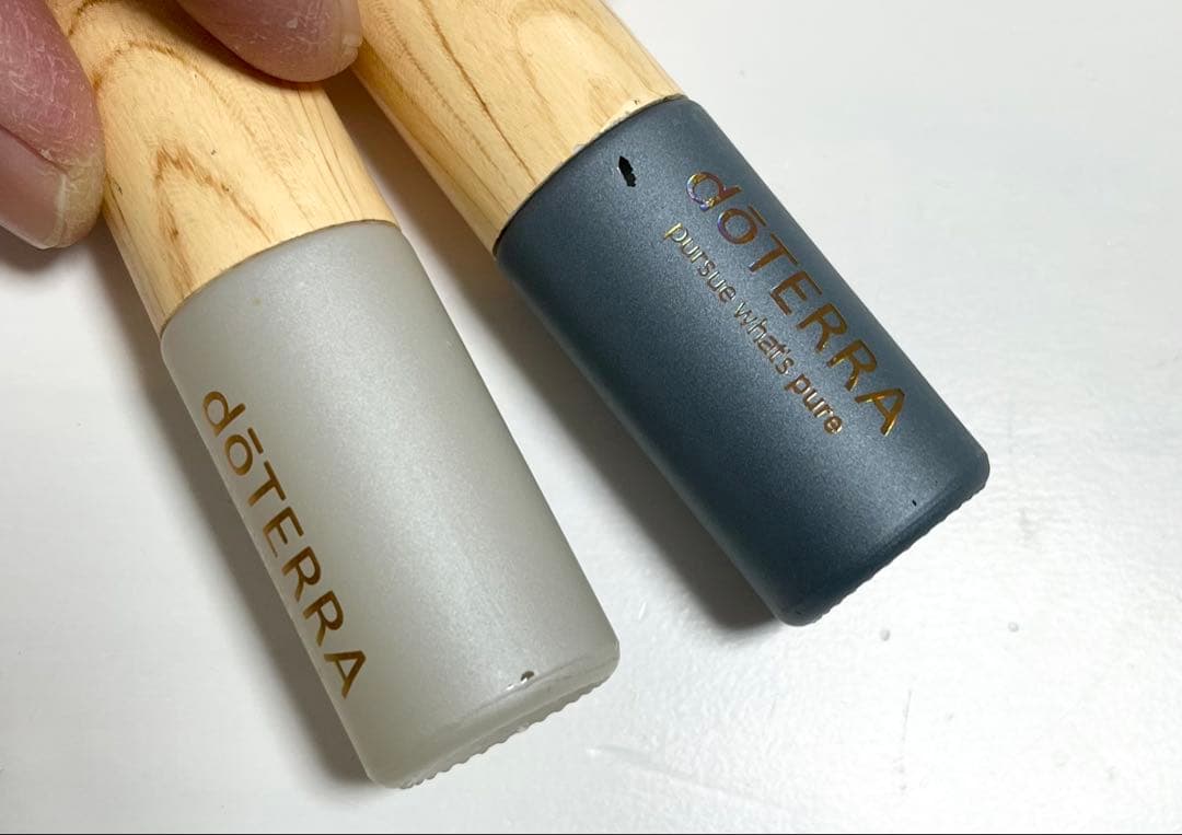 dōTERRA エッセンシャルオイル35本セット 木製ボックス・ロールオン5本他