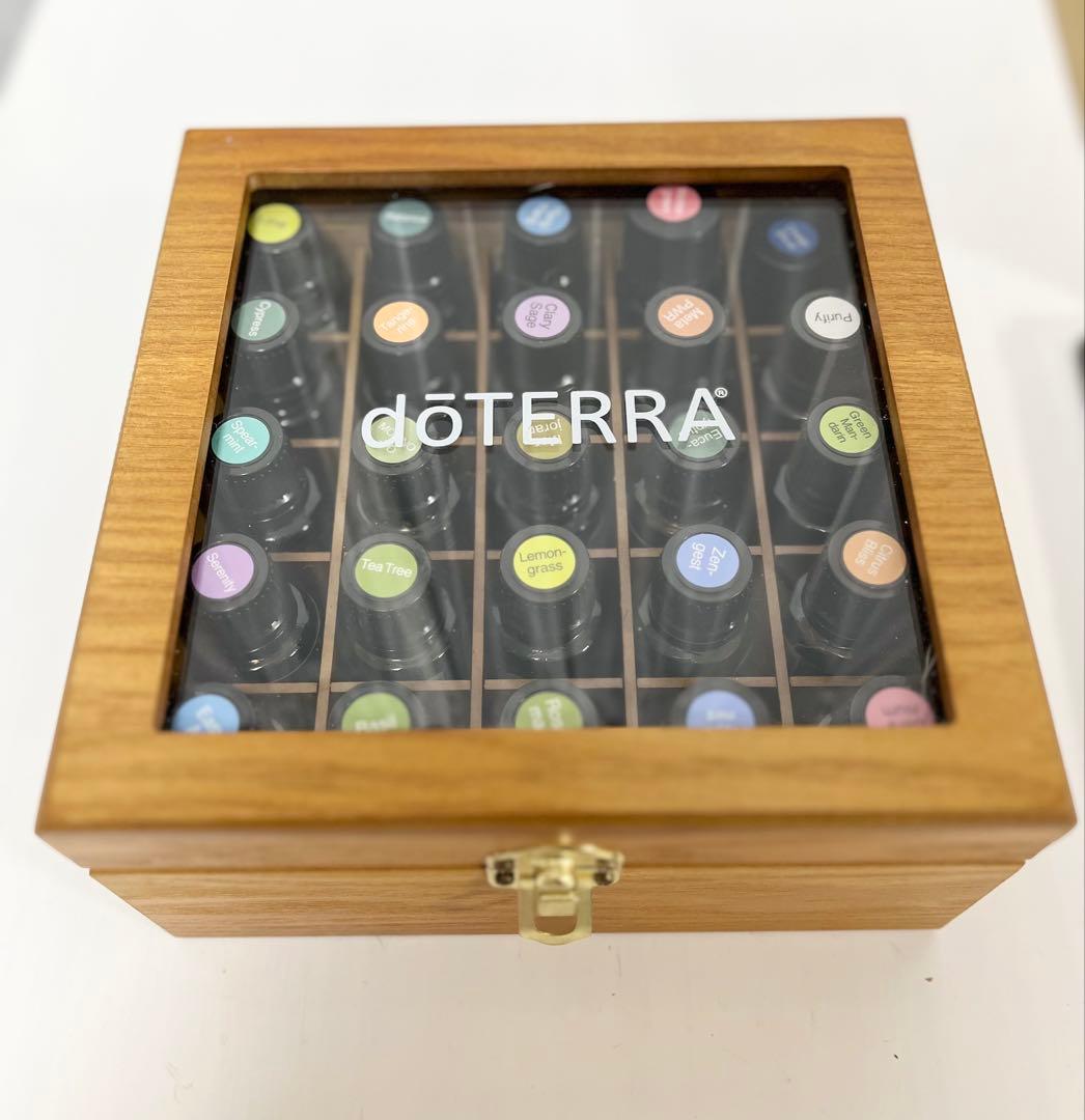 dōTERRA エッセンシャルオイル35本セット 木製ボックス・ロールオン5本他