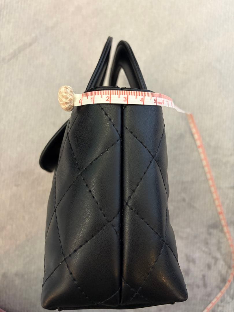 ノベルティ　キルティングC☆ブラックバック