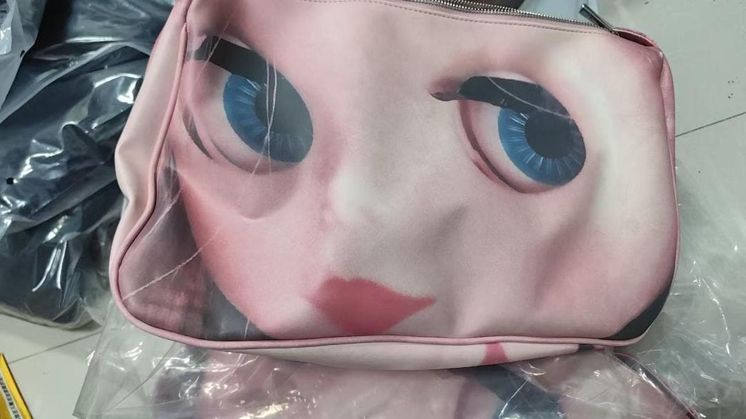 美品 I'm Sorry by Petra Collins ショルダーバッグ