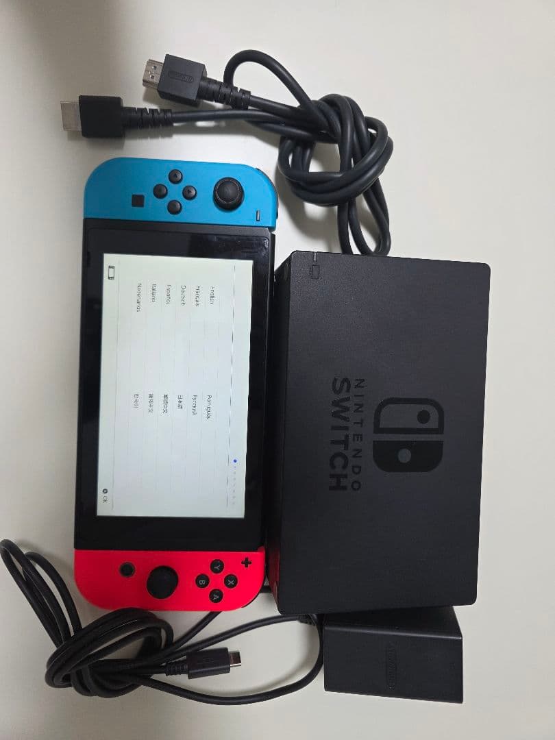 P*ル様 Nintendo Switch 本体 青/赤 Joy-Con 付属品あ