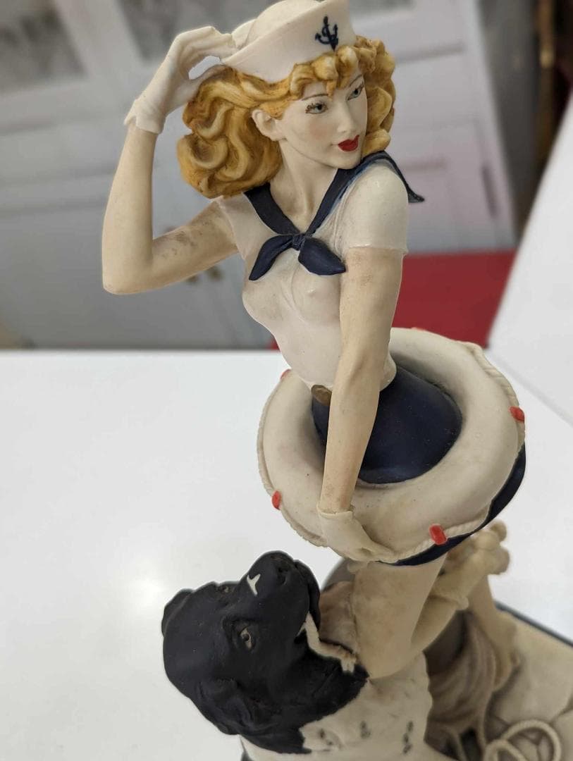 VittorioTessaro　ヴィットリオテッサーロ　女性　置物　イタリア製