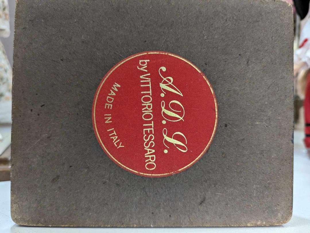 VittorioTessaro　ヴィットリオテッサーロ　女性　置物　イタリア製