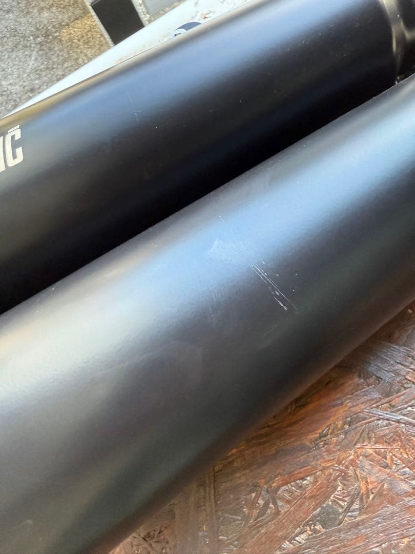 Akrapovic マフラー スクランブラー ドゥカティ