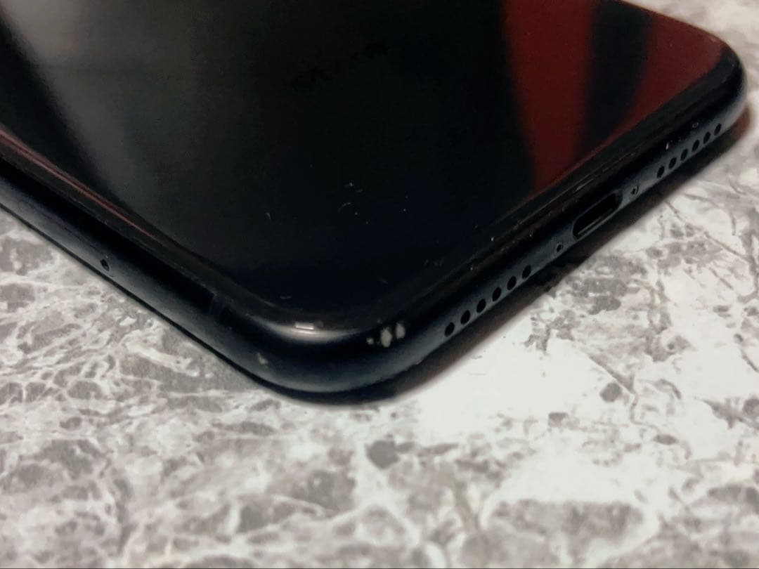 iPhoneXR 本体 + iPhoneケース