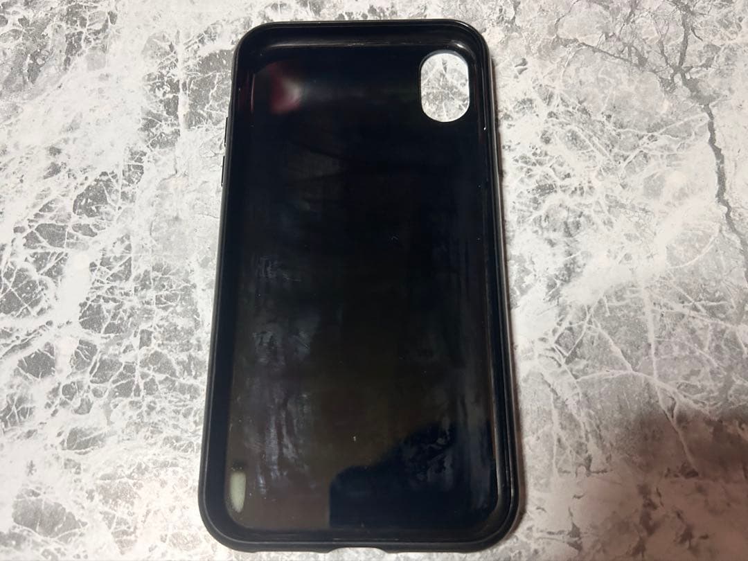 iPhoneXR 本体 + iPhoneケース