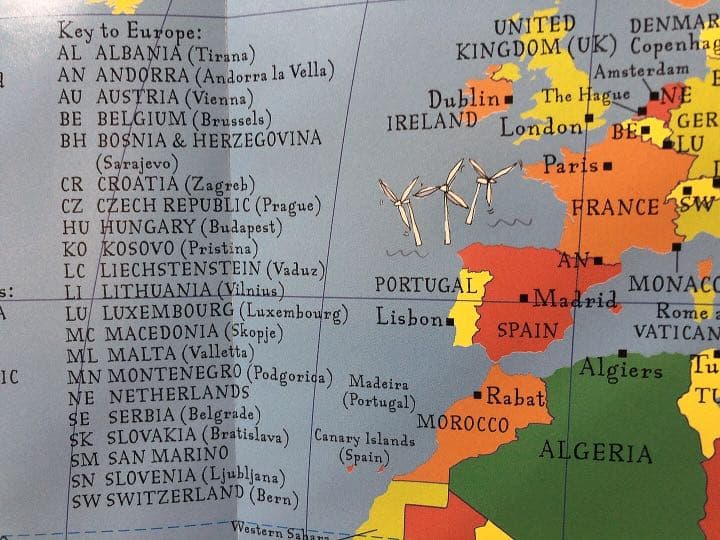 Usborne Lift-the-flap Picture Atlas イギリス