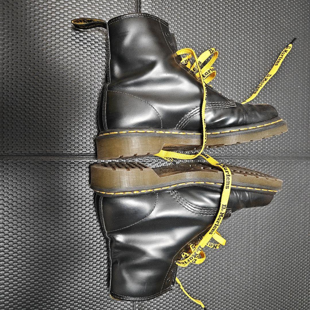 Dr. Martens 8ホール