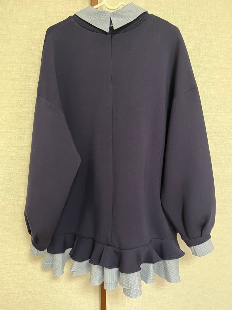 Olu. フリルレイヤードダンボールスウェット ネイビー 新品タグ付き