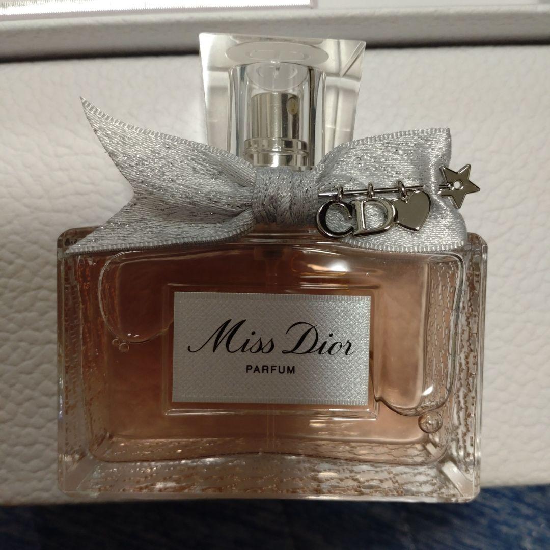 Miss Dior パルファムアロー特別仕様