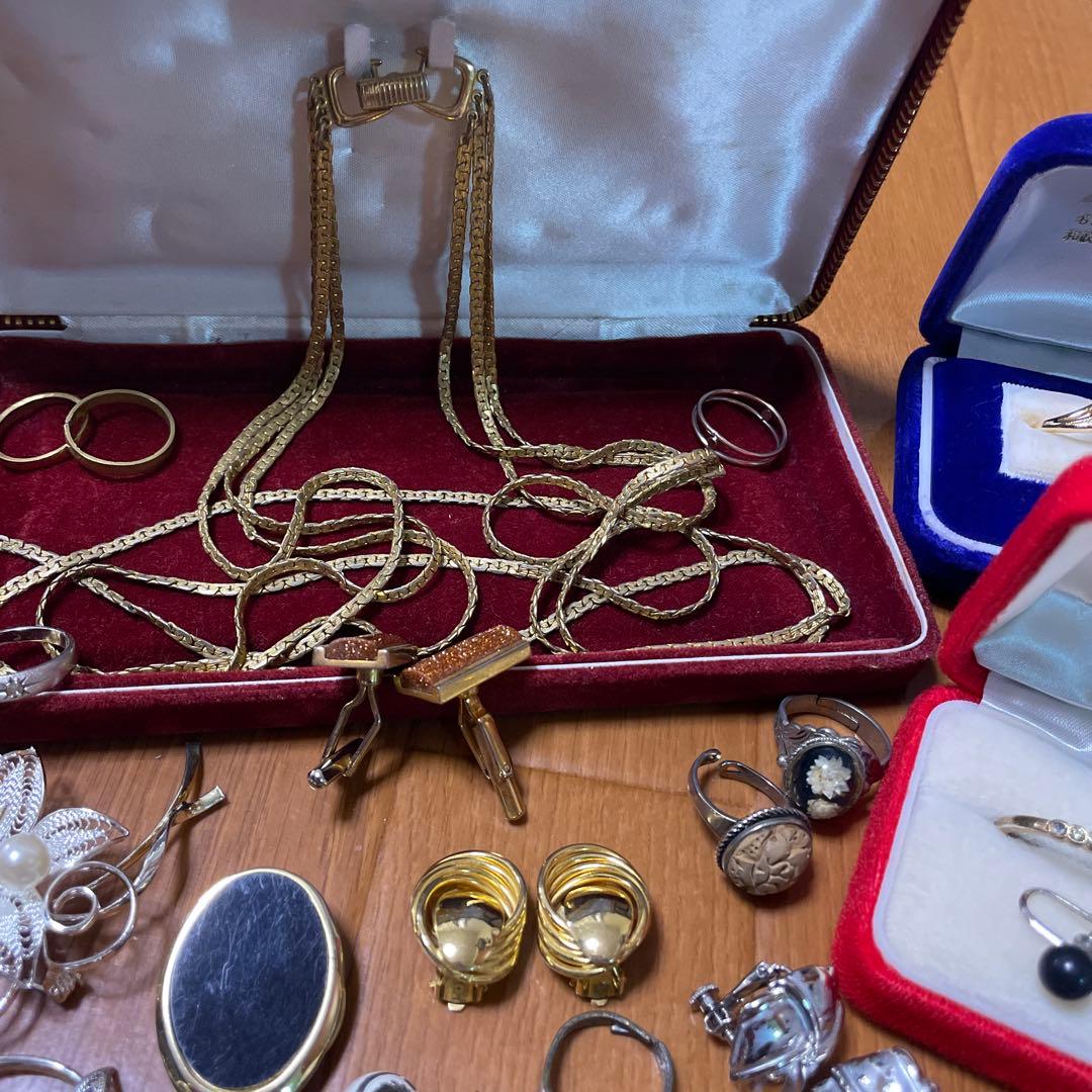 ラ*ー様 遺品整理　アクセサリーセット