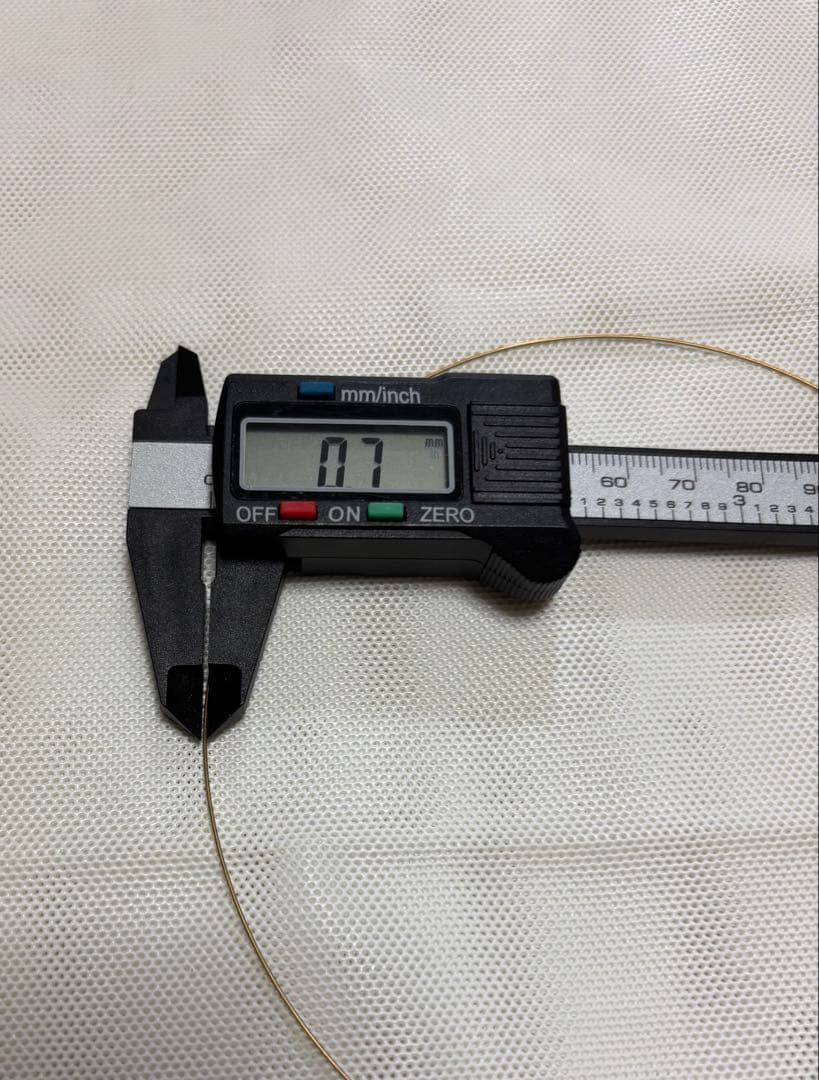 GSTVK18 YGオメガネックレス形状記憶❣️最終値下げ‼️約1.76g