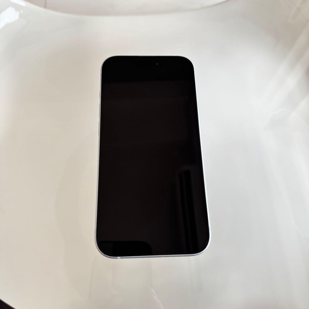 Apple iPhone15 128GB SIMフリー バッテリー残量84%
