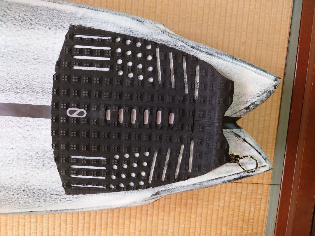 超美品　ファイヤーワイヤー グレート ホワイト ツイン 5'9 30.5L