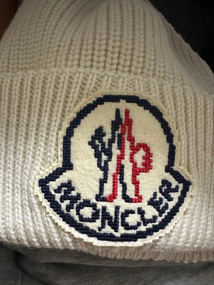 MONCLER ホワイトニット帽 ‼️ICE‼️