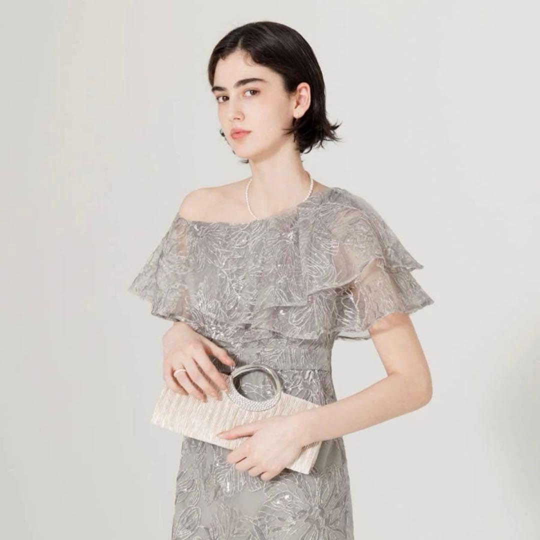 LEJA フリルオフショルダースパンコール　ラインドレスMグレー