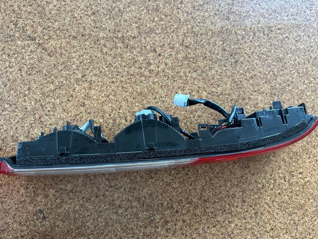 エブリィワゴンda17w 純正テールランプ新車外し②