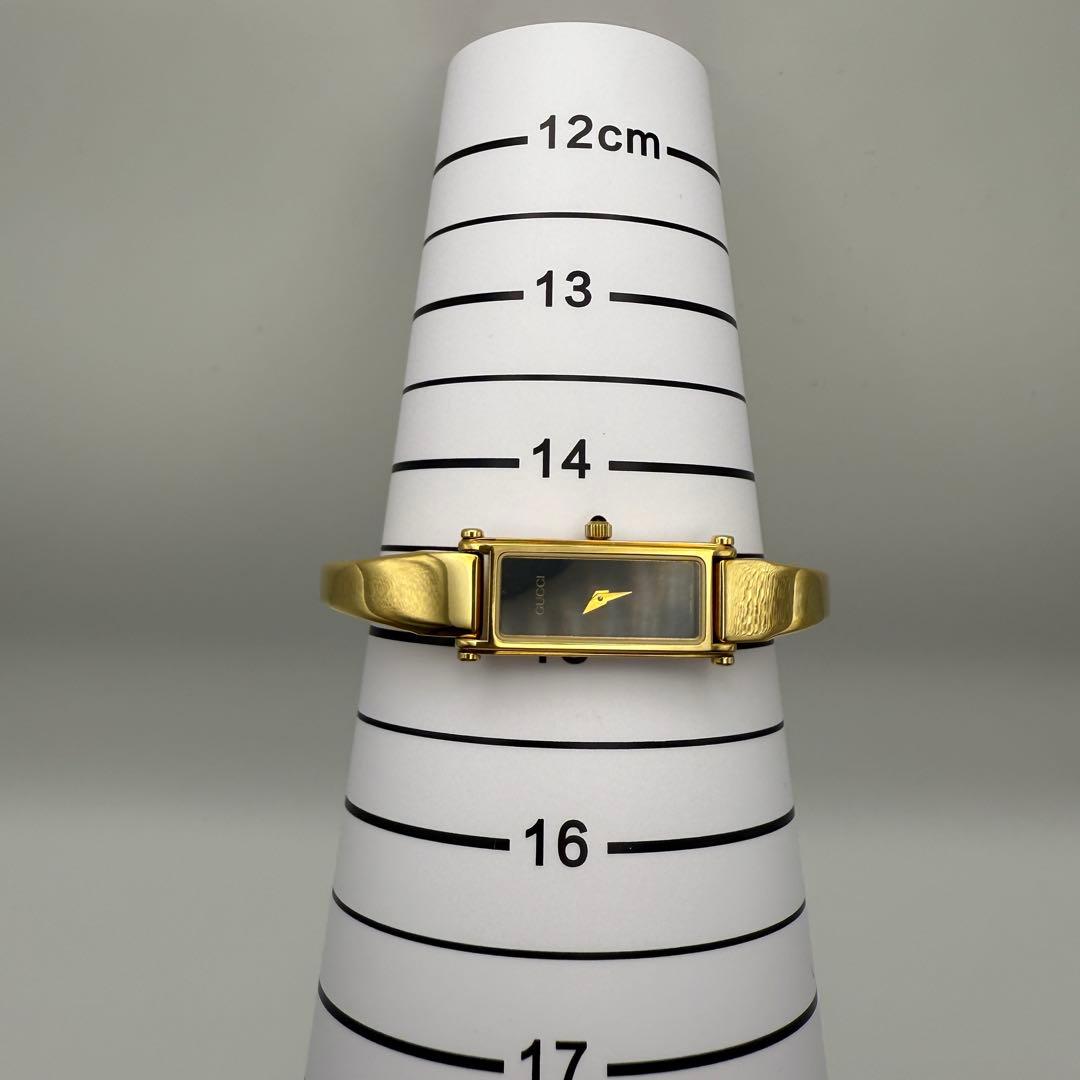 GUCCI グッチ 腕時計 watch 1500L 黒文字盤　ゴールド　美品