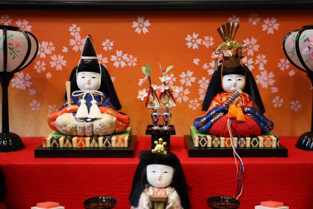 雛人形ケース飾り