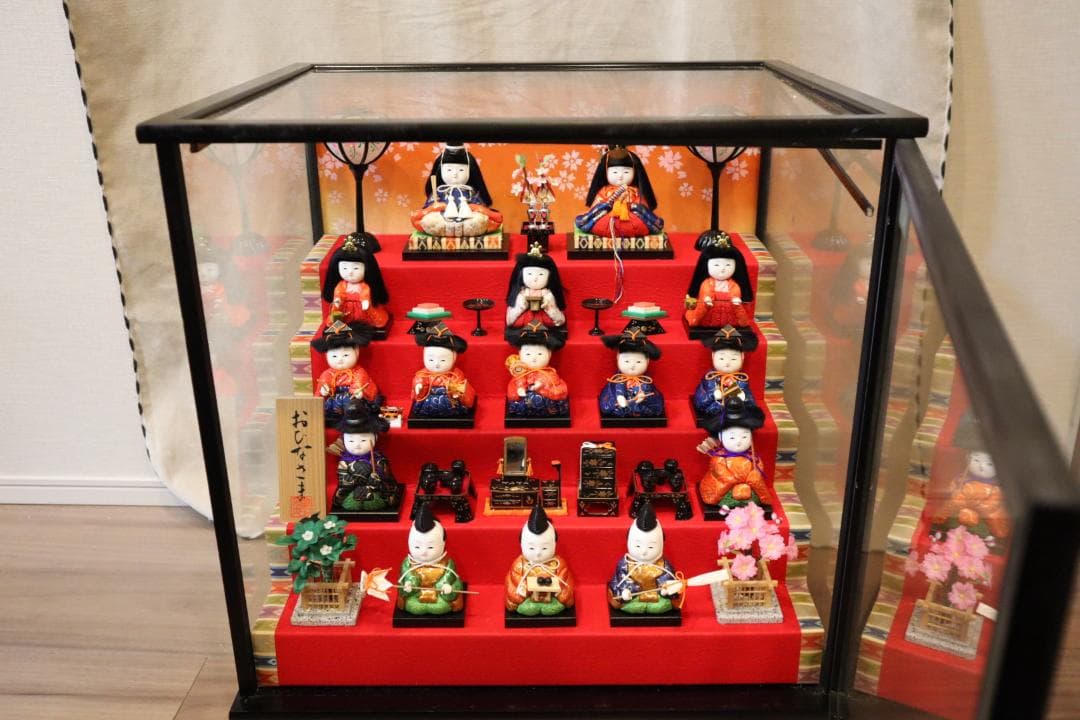 雛人形ケース飾り