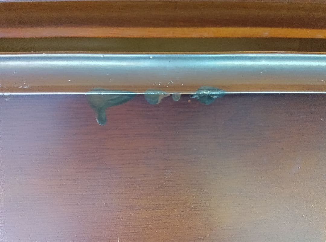 洋風箪笥　レトロ家具　木製チェスト　引出し4段　洋たんす　飾りタイル　タンス