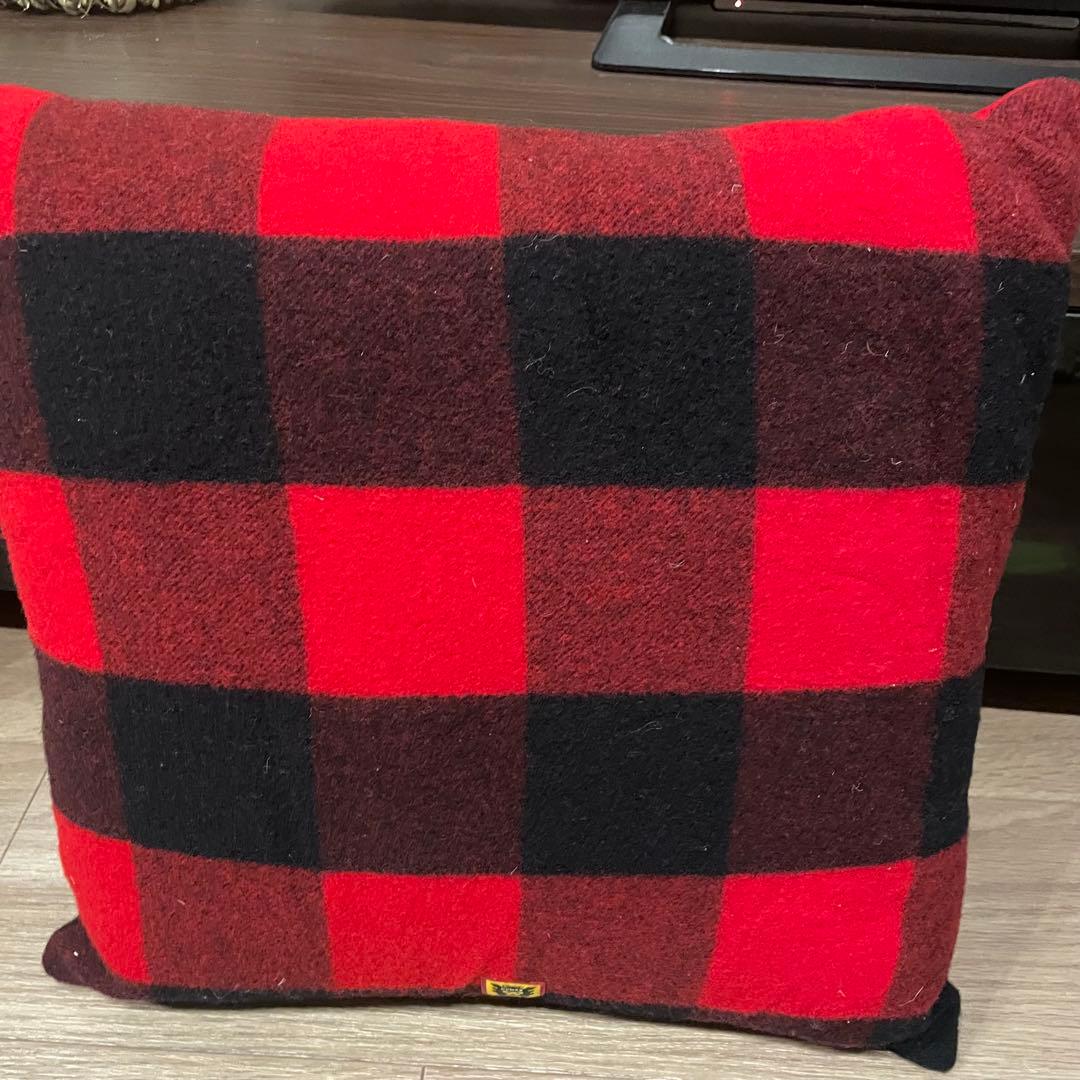 希少 極美品✤ ヒューマンメイド ウールクッション レッド ブラック 赤 黒