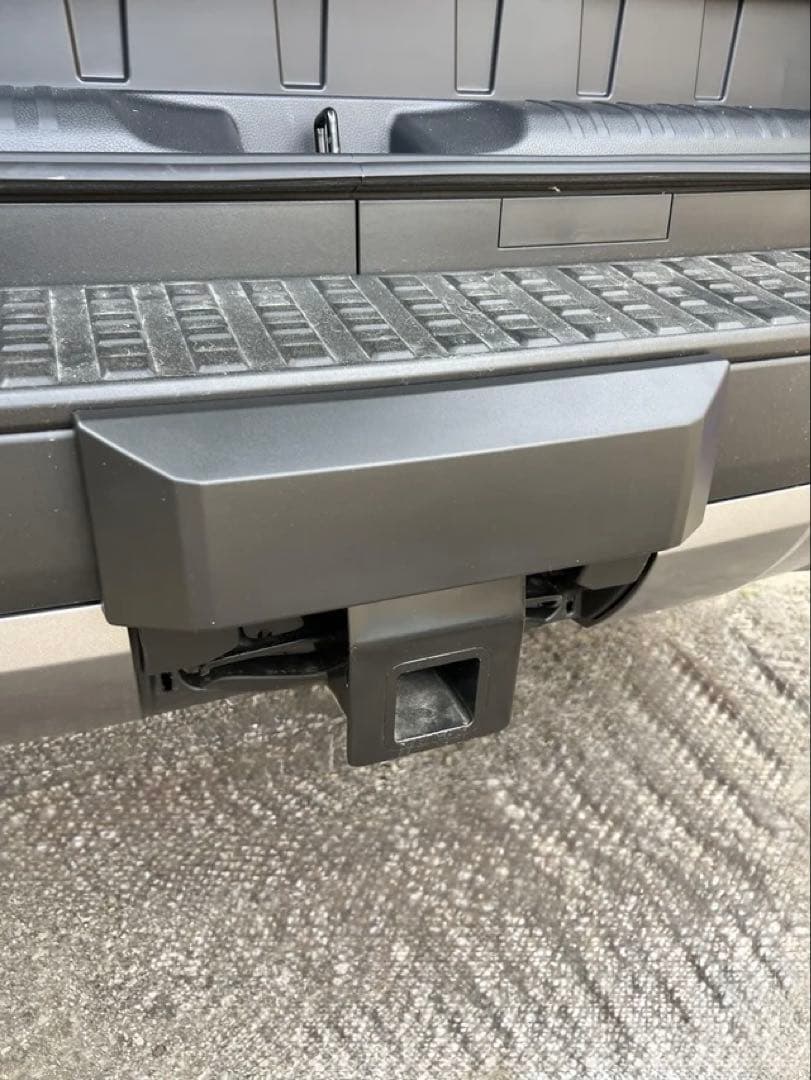 ランクル250 純正 ヒッチメンバー カバー ハーフ　US トヨタ