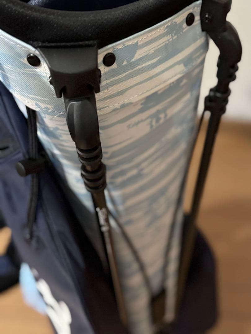 美品限定カラーハワイ　タイトリス　スタンドバッグ プレーヤーズ4 ブネイビー