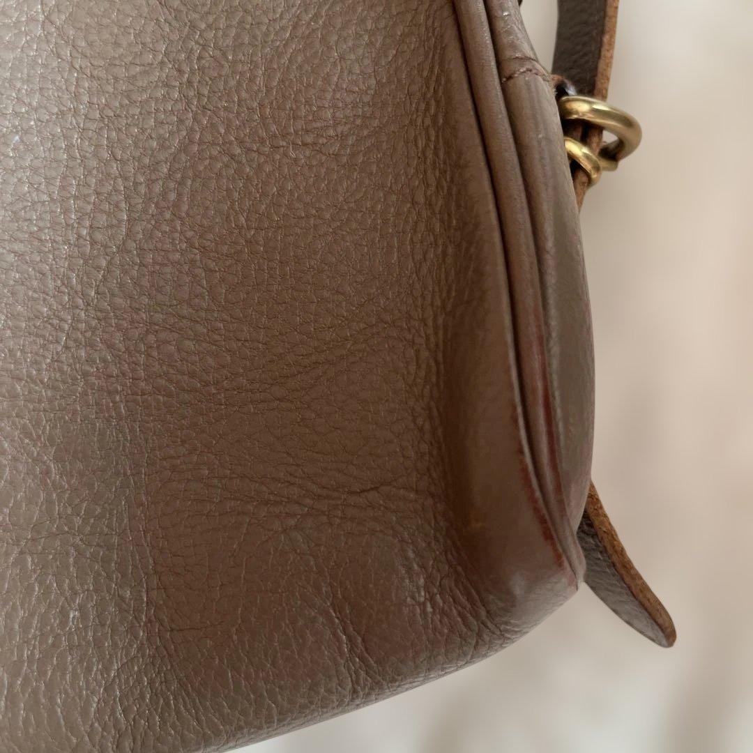 イルビゾンテ★ハーフムーンショルダーバッグ【グレージュ】