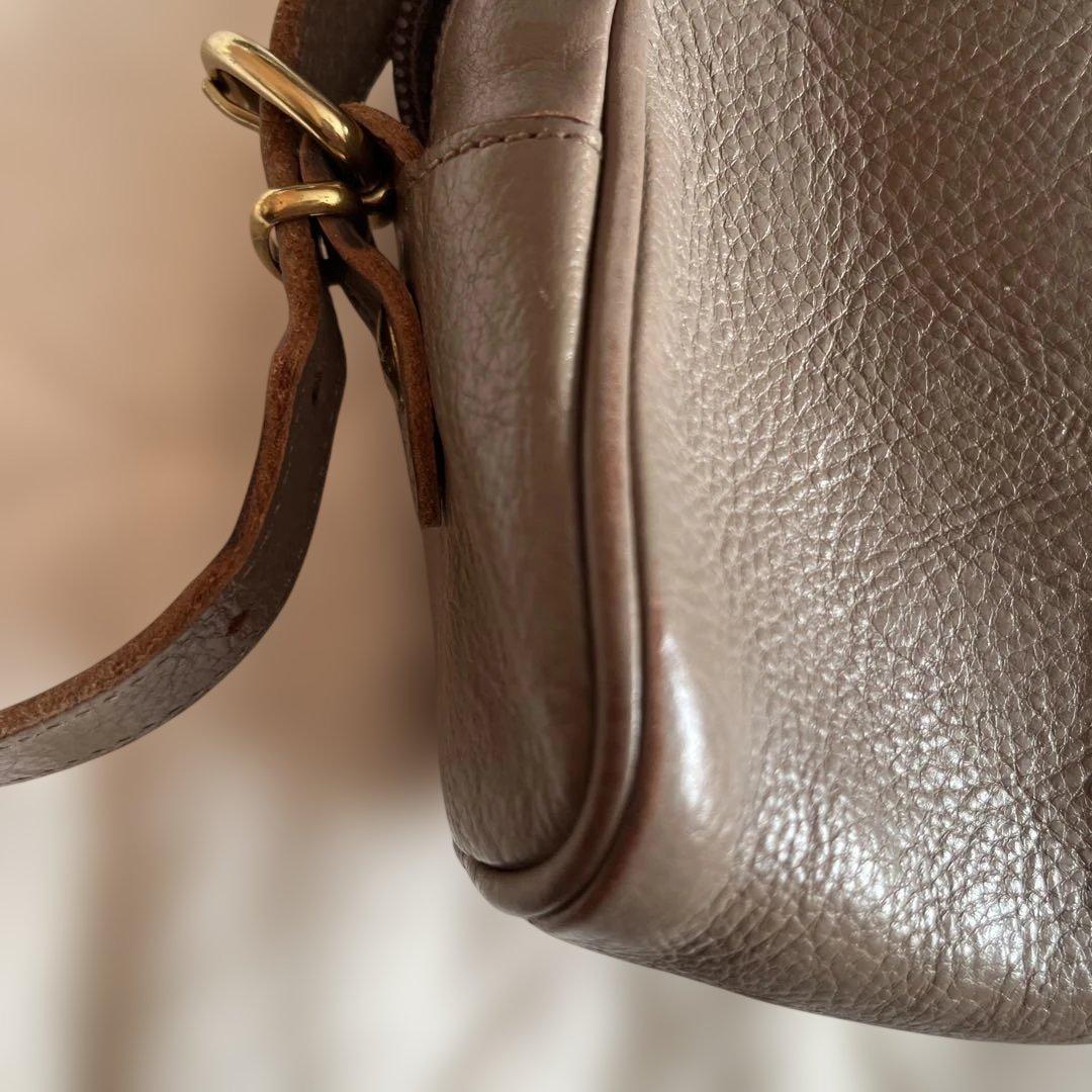 イルビゾンテ★ハーフムーンショルダーバッグ【グレージュ】