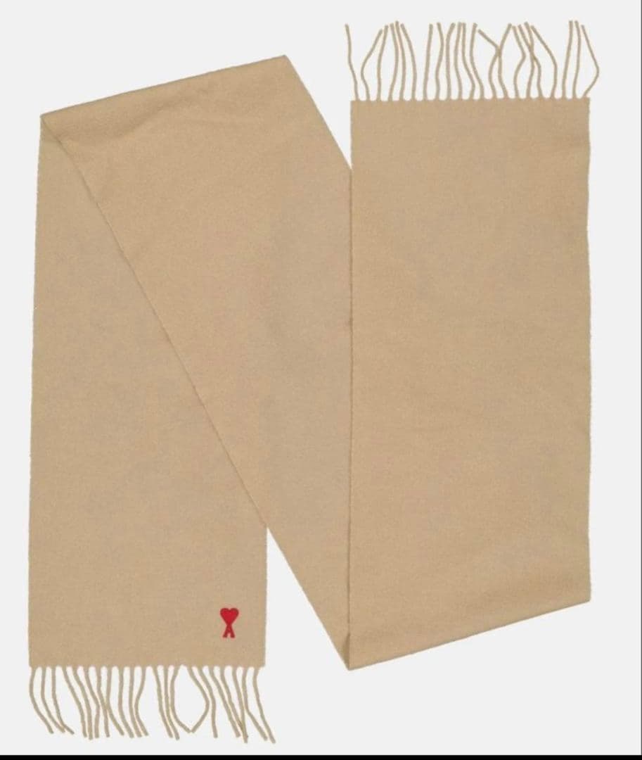 AMI PARIS ベージュ ロングマフラー 赤いハート刺繍