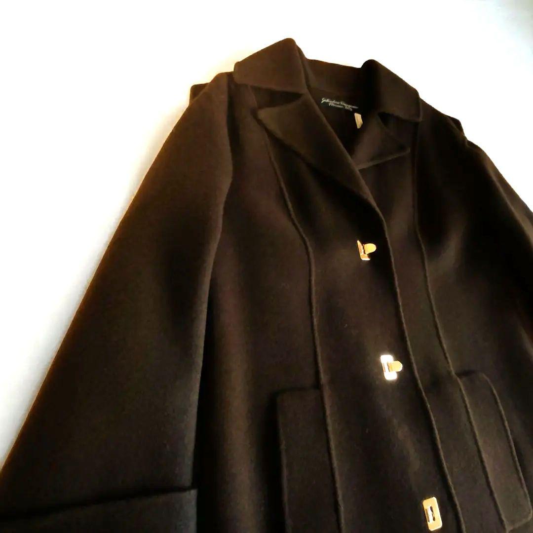 そら美品 Salvatore Ferragamo ロングチェスターコート