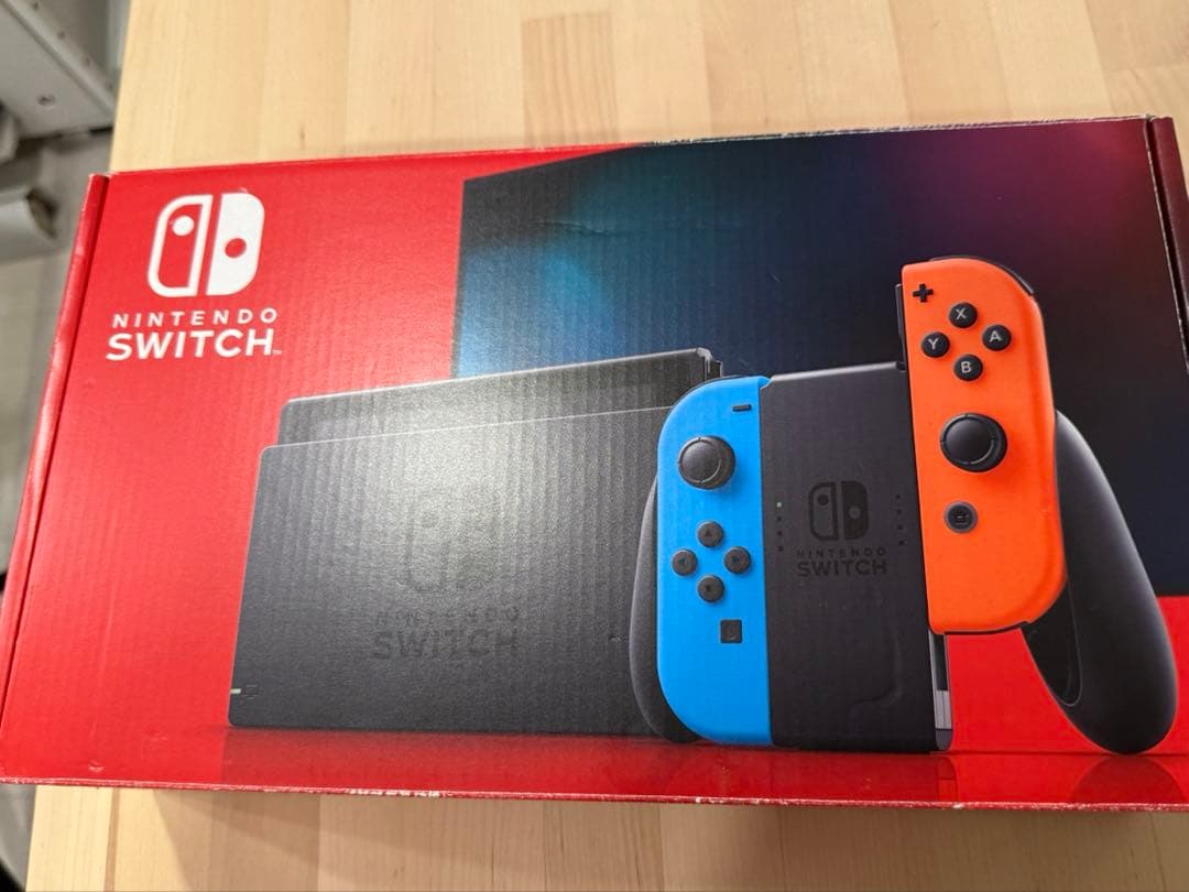 【美品】Nintendo Switch ブルー/レッド 本体